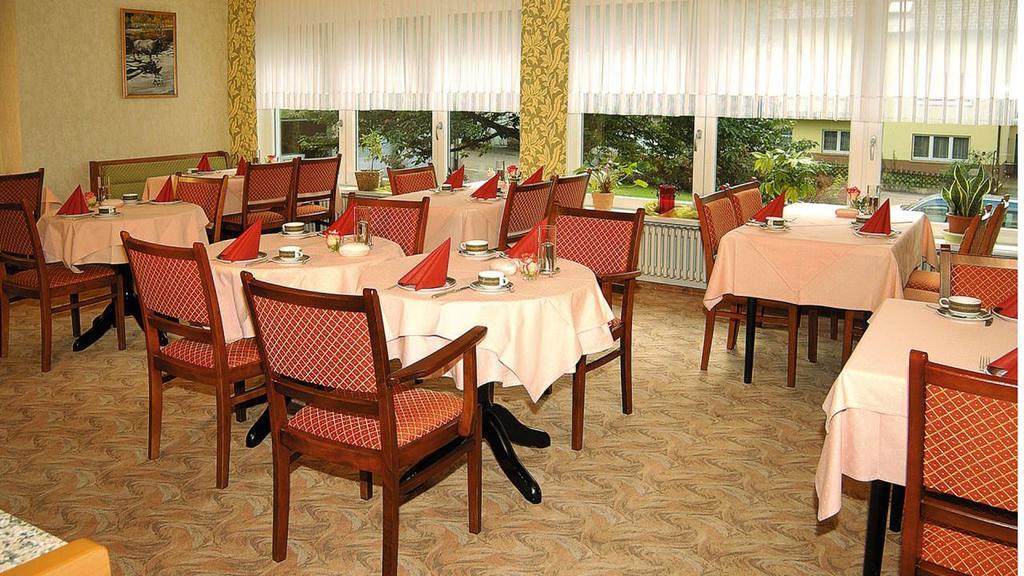 Akzent Hubertus Hotell Bad Peterstal-Griesbach Restaurant bilde